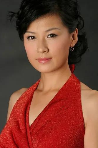 东方卫视美女主持人刘洋