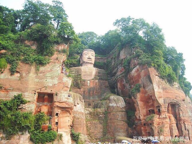 山是一尊佛,佛是一座山,世界之最的乐山大佛为何取倚