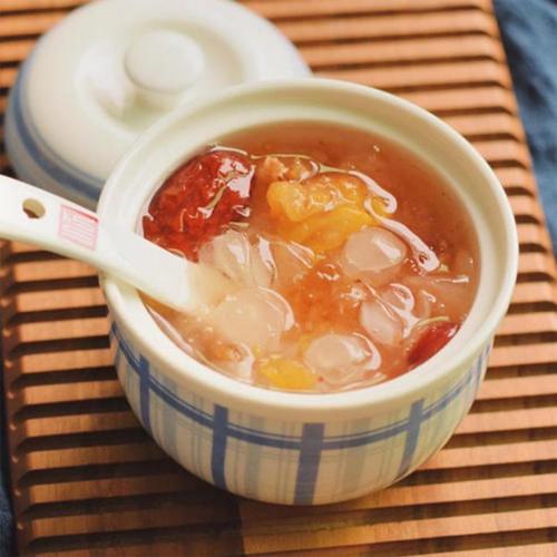 桃胶银耳糖水羮