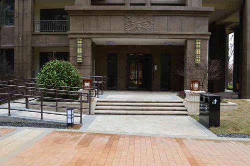 大门往外开风水好不好入户大门朝外开风水化解技巧图片大全