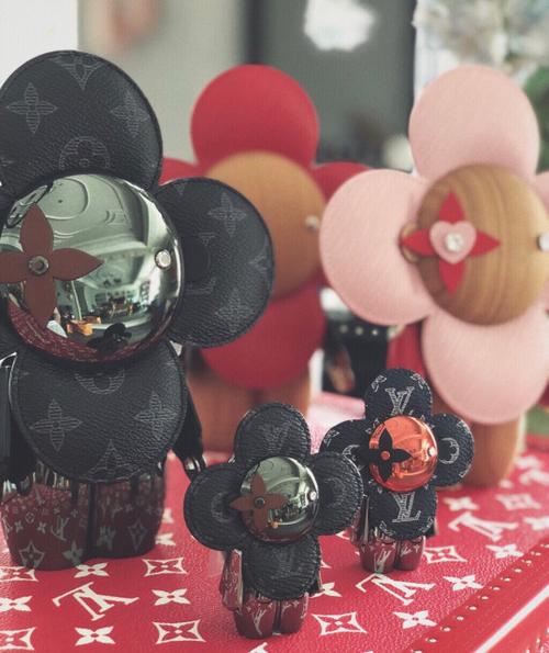 lv vivienne 限量太阳花系列