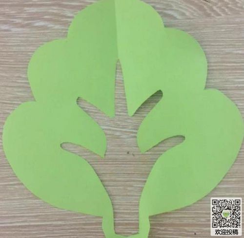 [手工制作大全]儿童手工剪纸大树的教程