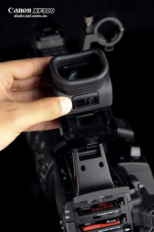 佳能xf300取景器及cf卡槽