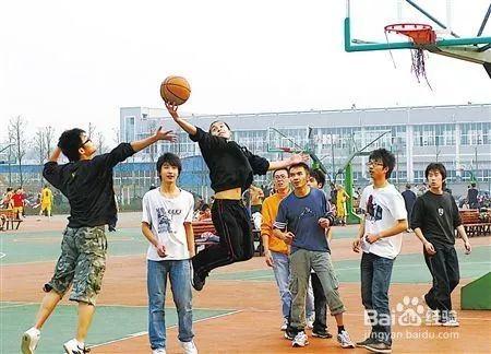 定州中学一学生跳楼身亡,校方认赔17～19万,称:"补偿标准"参照之前