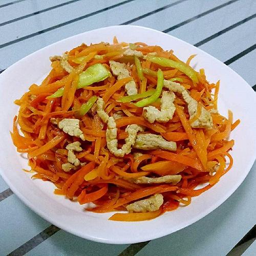 胡萝卜炒肉丝