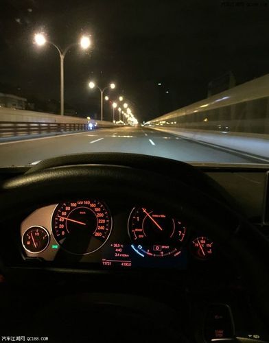 后排感觉很宽敞 宝马428i提车经验分享