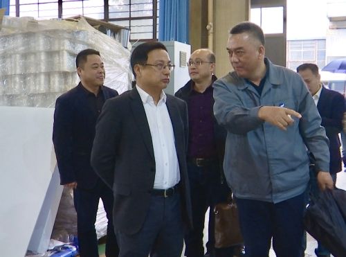 徐炜波在调研老旧厂房整治提升工作时强调 加速产业迭代升级 促进城市