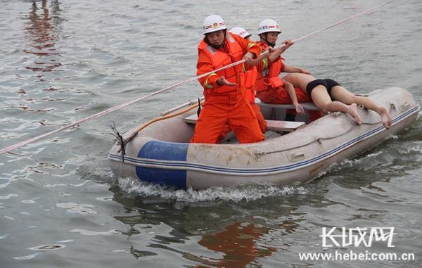 两名17岁花季少年溺水 张家口消防全力打捞