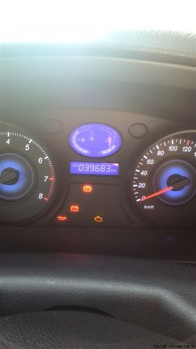 吉利sc3论坛 请教个问题,新车仪表盘怎么缺少刹车和水温的自检灯?