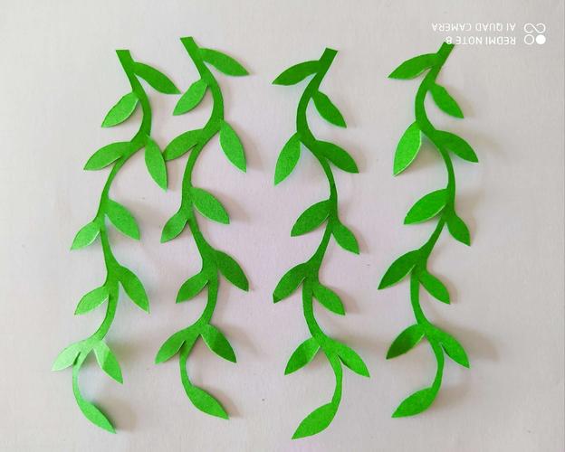 今天我们一起学习剪柳树枝叶.