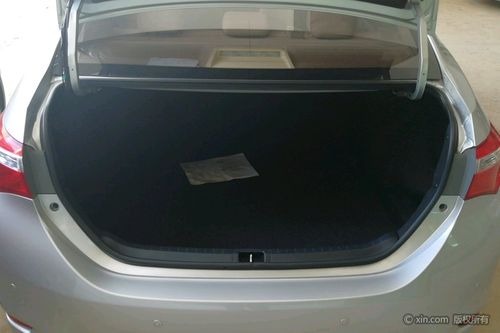 丰田卡罗拉后备箱