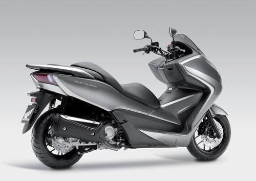 本田nss300 forza 2013_本田摩托车报价_参数_图片
