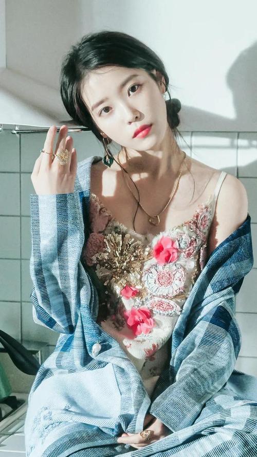 高清壁纸|温柔白月光iu李知恩