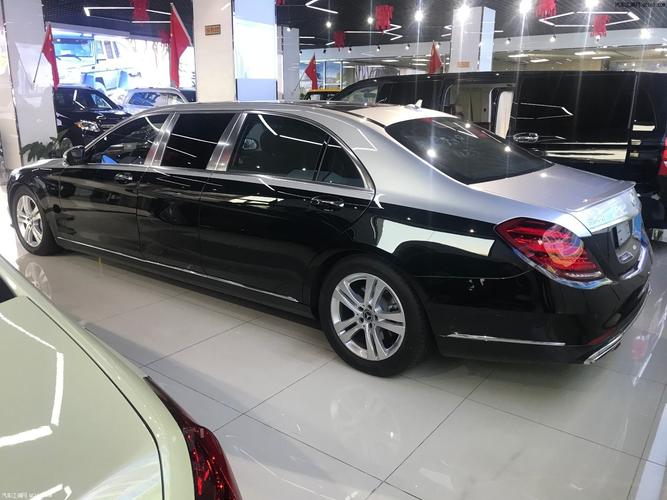 2019款奔驰迈巴赫s560加长598米版实拍