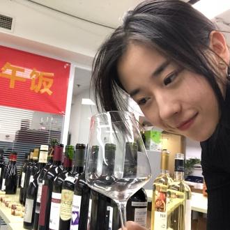 企鹅团醉鹅娘