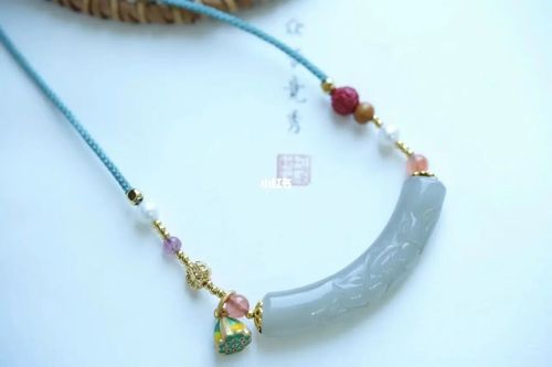 烟青玉璜_玉镯_荷花_穿搭_编绳_雕刻_配饰_兴趣爱好