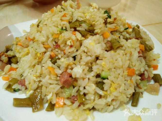 酸豇豆火腿炒饭