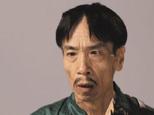 老辈人常说两腮无肉不可交其实后半句更精辟很多人不知