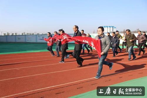 道墟街道中学开展冬季长跑活动