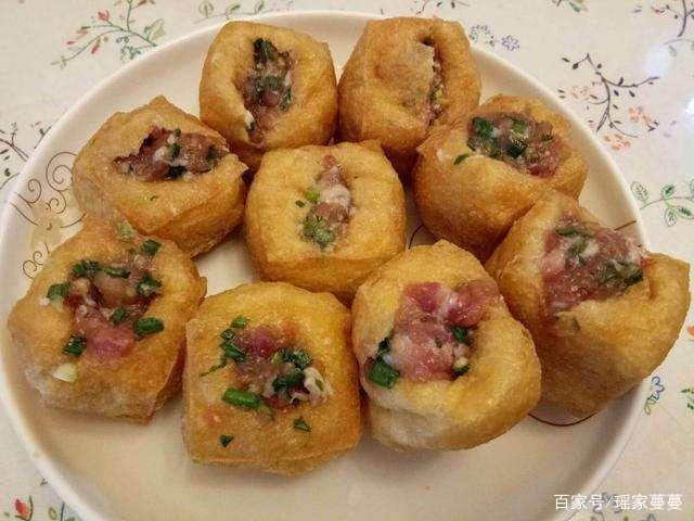 走进江华神奇瑶都"瑶家十八酿"这等美食是必不可少的