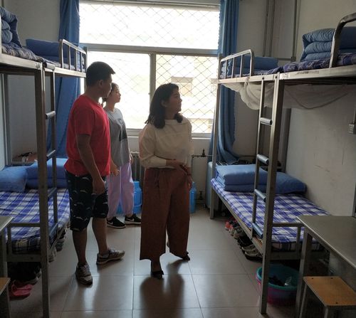 美术设计系对学生宿舍进行全面检查-聊城大学东昌学院美术设计系