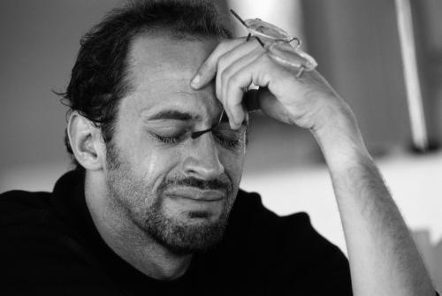 女人永远不懂男人的痛苦 - llb637 - llb637的博客 男人伤心痛苦流泪