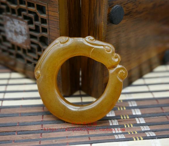 古玩杂项古玉岫玉烧色仿古龙佩吊坠岫玉手把件玉挂件仿古玉器