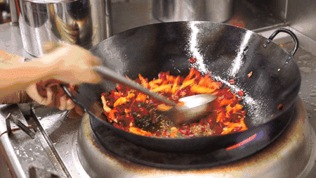 限时优惠带你一秒穿越到川渝:巴适得板!