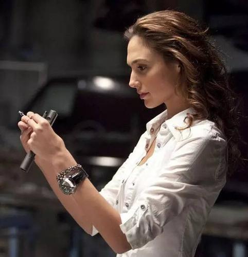 盖尔·加朵(gal gadot)《速度与激情》剧照