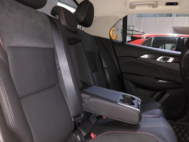 领克03内饰解析采用环保材料新车异味很小