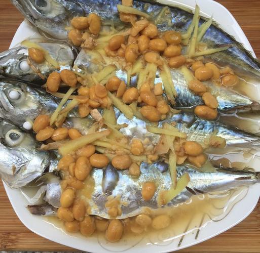 豆酱蒸巴浪鱼