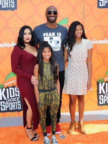 科比老婆瓦妮莎到底有多美37岁为何被多人追求她还会再嫁吗