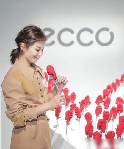 最后刘涛换了个新发型,她可以温柔地回到41岁的23岁.