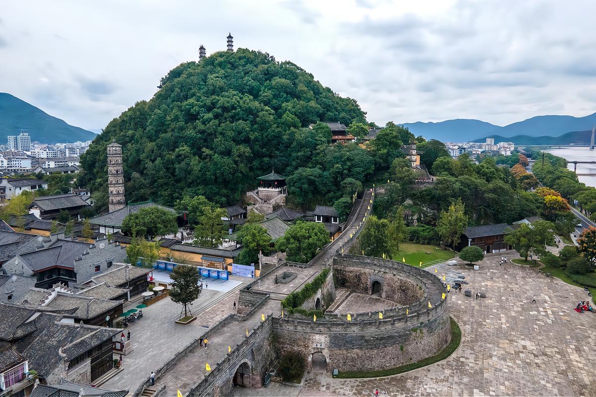 原创临海这两个景点非常奇特名字都带千佛二字且一南一北阴阳相对