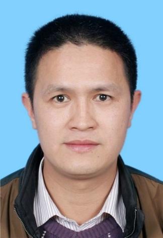 个人简历    男,汉族,1