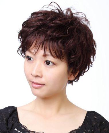怎么烫中年妇女超短卷发 中年女士短烫发图片