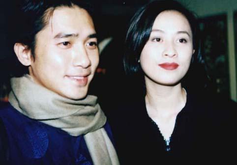 刘嘉玲与梁朝伟到底何时结婚生子,本月25日的"金马奖"颁奖典礼之后
