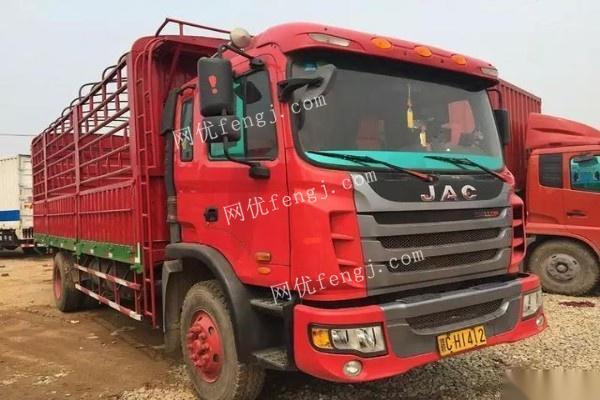 江淮6.8米仓栏货车180马力6缸机玉柴二手