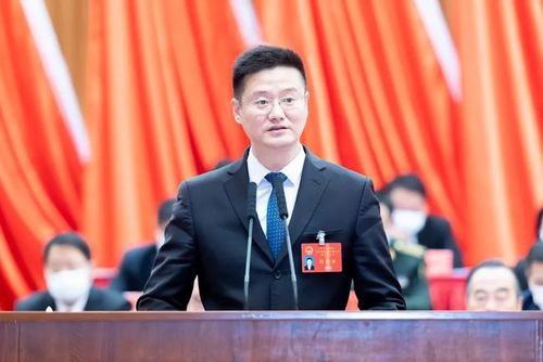 刘剑波当选海陵区人民政府区长