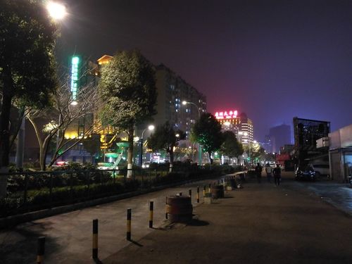 贵州省安顺市西秀区龙青路靠近安顺农商银行(东关分社