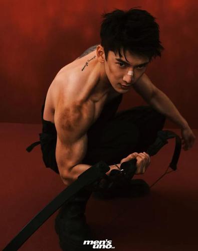 刘芮麟《风度》战损肌肉大片曝光!这也身材也太a了!