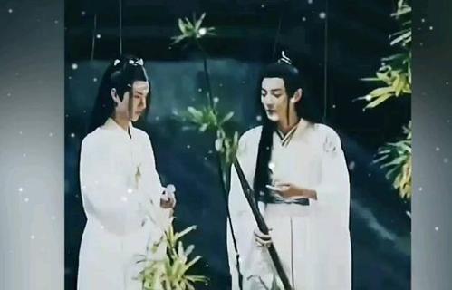 《陈情令》恩爱小花絮,肖战躺王一博怀里脱口说出三字