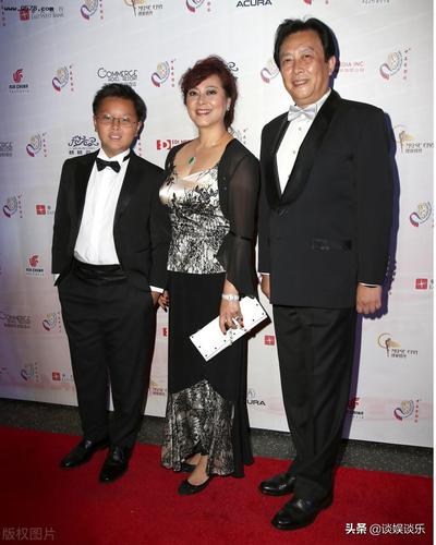 唐国强前妻孙涛太自私?除夕之夜自杀,死后还被女儿指责