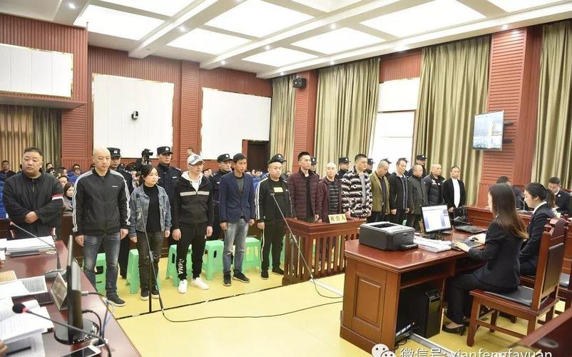 在咸丰为非作恶欺压百姓的一黑恶势力团伙今日宣判,主犯获刑20年