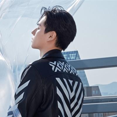 胡一天头像 帅哥明星胡一天照片侧脸图片-明星头像