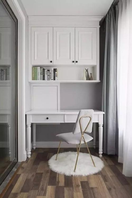 90平高颜值新家,阳台改书桌个性实用,效果超满意