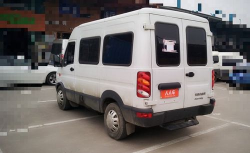 依维柯powerdaily2017款25t经典a32客车中顶67座47z5