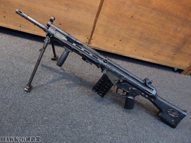 hk在g3步枪基础上,研发了采用弹链供弹的hk21通用机枪,以及采用弹匣供