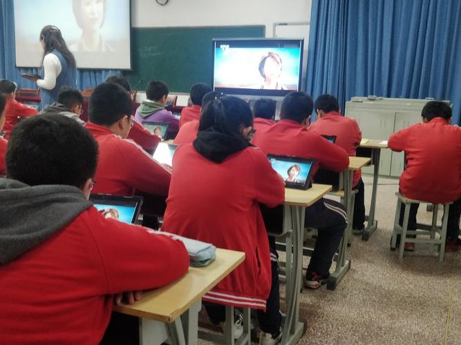 构建"三维一体发展体系,助力教育质量内涵提升"——栖霞庄园中学开展"