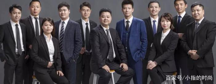 十人团队创意拍照姿势